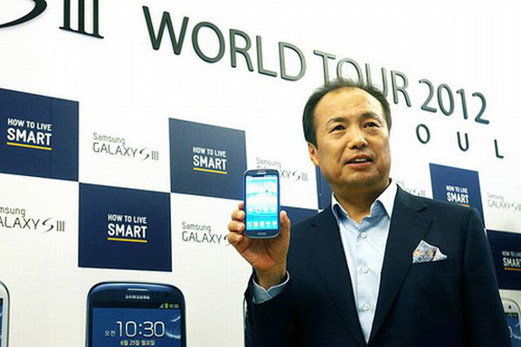 Шин Чон-Кюн: Apple не сможет выпускать iPhone без патентов Samsung