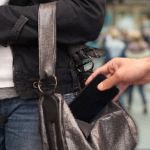 Правительство США требует усилить защиту смартфонов от воров