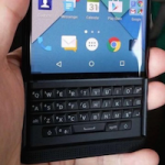 В сети появились фото первого Android-смартфона BlackBerry