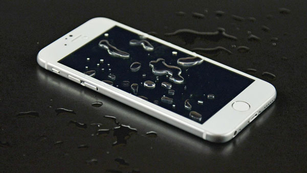 iphone-6-may-be-water-resistant