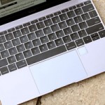 Apple может встроить сканер отпечатков пальцев в MacBook