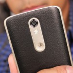 Motorola разбивает iPhone в рекламе своего нового смартфона