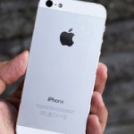 Apple будет взламывать iPhone по просьбе полиции
