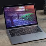 macOS 10.14.4 увеличила яркость дисплея MacBook Air 2018 до 400 нит