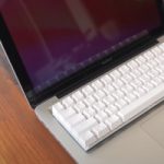 Энтузиаст интегрировал механическую клавиатуру в MacBook Pro