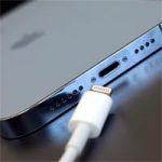 Apple наказали за отсутствие зарядки в iPhone