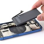 Apple не хочет оснащать iPhone сменными аккумуляторами